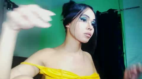 Snapshot of aliciasexyboom chatting on November 1, 6:21 pm boomlc online show from November 1, 6:21 pm