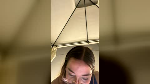 Snapshot of aliciawhite_nt chatting on June 8, 12:58 am Alicia online show from June 8, 12:58 am