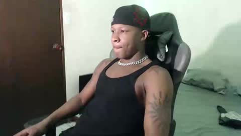 Snapshot of alid_17 chatting on January 19, 7:47 pm Alid 17 online show from January 19, 7:47 pm