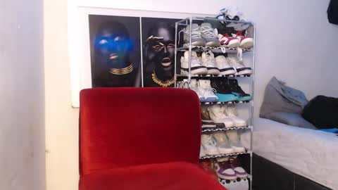 Snapshot of alid_17 chatting on February 14, 3:22 am Alid 17 online show from February 14, 3:22 am