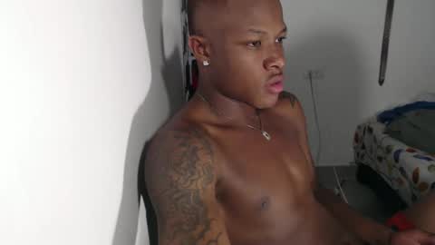 Snapshot of alid_17 chatting on March 8, 3:39 am Alid 17 online show from March 8, 3:39 am