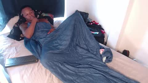 Snapshot of alid_17 chatting on March 24, 4:23 pm Alid 17 online show from March 24, 4:23 pm