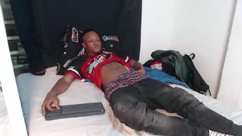 Snapshot of alid_17 chatting on March 25, 4:29 am Alid 17 online show from March 25, 4:29 am