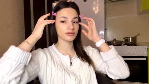 Niki online show from February 15, 1:41 pm