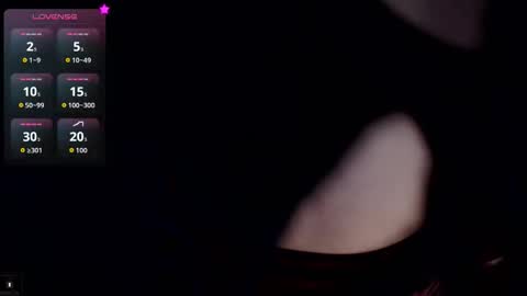 Snapshot of alien_art_lover chatting on October 26, 9:21 pm Mia online show from October 26, 9:21 pm