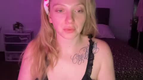 spaceprincess online show from March 12, 7:58 am