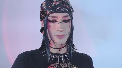     online show from April 22, 11:50 pm