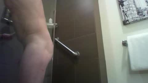 Snapshot of alienlove23 chatting on November 27, 1:40 am alienlove23 online show from November 27, 1:40 am