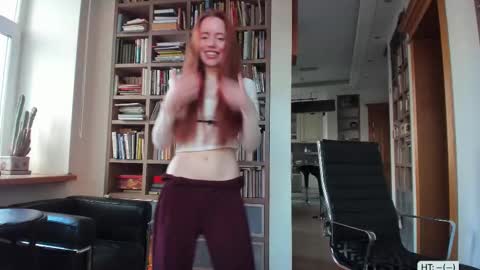 Snapshot of aliensi chatting on March 16, 2:10 pm aliensi online show from March 16, 2:10 pm