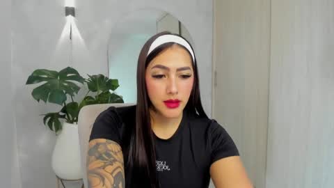 Snapshot of aliessiarose1 chatting on May 7, 11:15 am Ali online show from May 7, 11:15 am