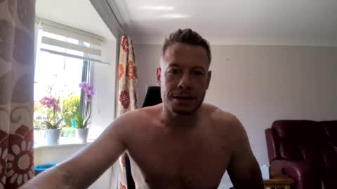 Snapshot of alig1980 chatting on July 10, 11:13 am alig1980 online show from July 10, 11:13 am