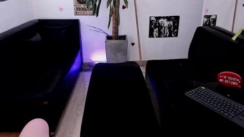Snapshot of aliice_greco chatting on February 16, 8:05 pm Alice online show from February 16, 8:05 pm