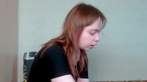 Snapshot of aliiice_stone chatting on September 24, 11:35 am Alice online show from September 24, 11:35 am