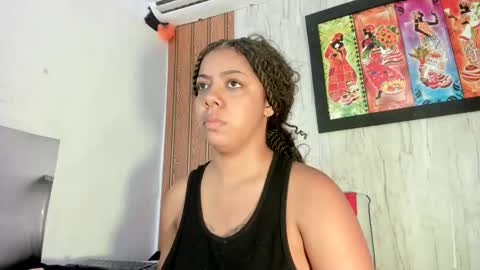 Snapshot of alika01_ chatting on June 7, 4:44 pm alika online show from June 7, 4:44 pm