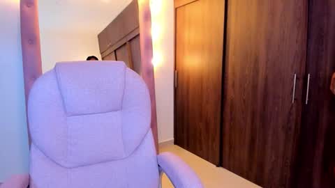 IG Alik nasso    online show from February 14, 3:58 am