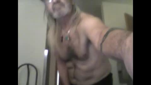 Snapshot of alilfreakyalso chatting on May 8, 3:34 am alilfreakyalso online show from May 8, 3:34 am