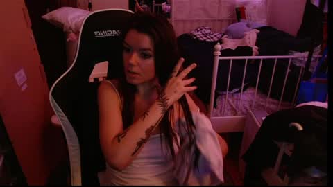 Snapshot of alina_nightshade chatting on April 5, 12:52 am Alina Nightshade online show from April 5, 12:52 am