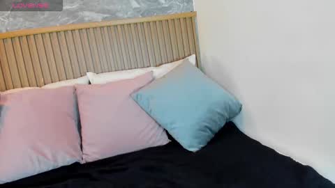 Snapshot of alina_sauvage_ chatting on February 8, 8:34 pm alina online show from February 8, 8:34 pm