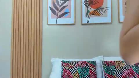 Snapshot of alina_valmont chatting on June 28, 2:56 pm A L I N A online show from June 28, 2:56 pm