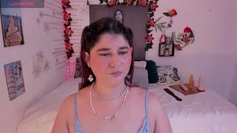 Snapshot of alinabozz1 chatting on February 27, 8:53 pm alinabozz1 online show from February 27, 8:53 pm