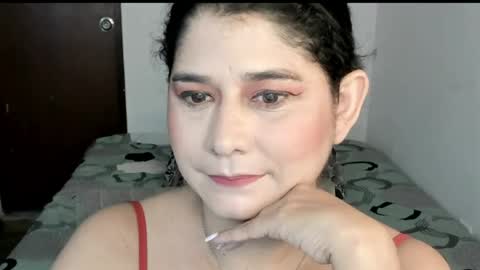 Snapshot of alinabozz1 chatting on July 12, 2:57 am alinabozz1 online show from July 12, 2:57 am