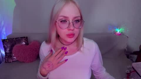 alinaocean online show from February 13, 7:32 pm