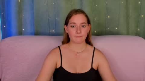 Snapshot of alinawise chatting on July 23, 1:52 am alinawise online show from July 23, 1:52 am