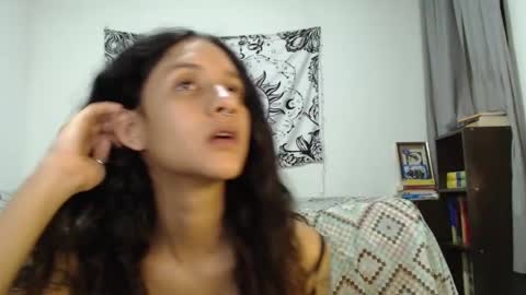  Ali  online show from February 9, 7:16 am