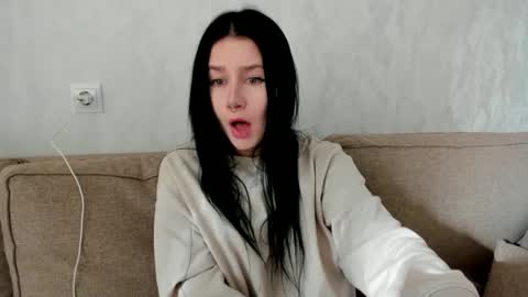 Aline Greeeen online show from February 14, 6:23 am