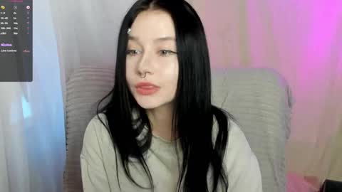 Aline Greeeen online show from February 22, 1:44 am