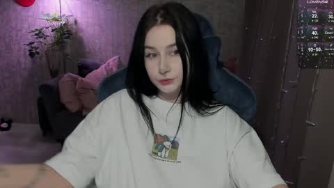 Aline Greeeen online show from April 5, 10:45 am