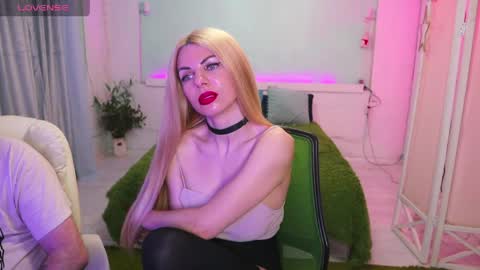 Alisa Aleks online show from April 16, 9:39 pm