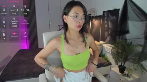 Alice online show from September 26, 2:21 pm