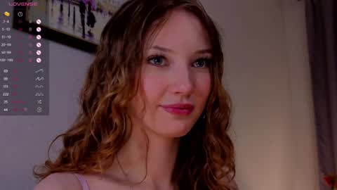 Snapshot of alisavine chatting on June 7, 7:39 pm Alisa online show from June 7, 7:39 pm