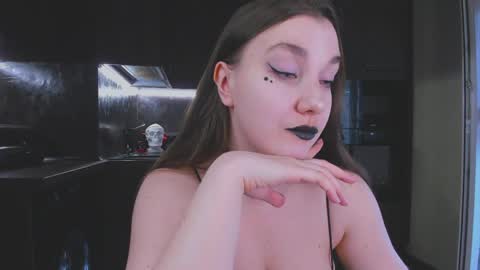Snapshot of alisaxfox chatting on May 1, 8:30 am Alisa online show from May 1, 8:30 am