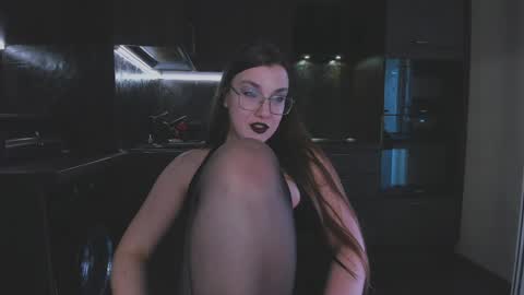 Snapshot of alisaxfox chatting on June 2, 12:07 pm Alisa online show from June 2, 12:07 pm