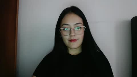 alisha_9997 online show from February 17, 10:49 pm