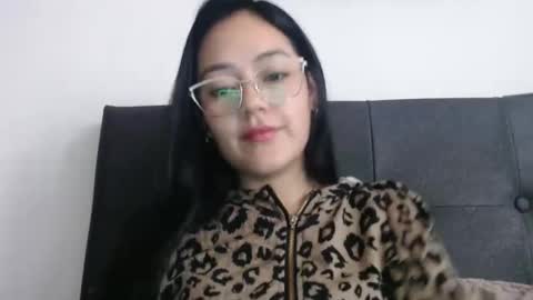 alisha_9997 online show from March 6, 1:18 pm