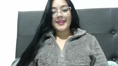 Snapshot of alisha_9997 chatting on May 15, 10:22 am alisha_9997 online show from May 15, 10:22 am