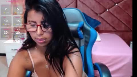 alisha_gamskar13 online show from March 14, 2:33 pm