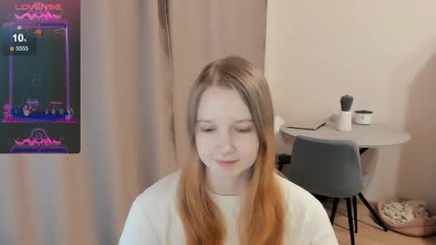 Snapshot of alisha_ley chatting on February 25, 5:04 pm Alya online show from February 25, 5:04 pm