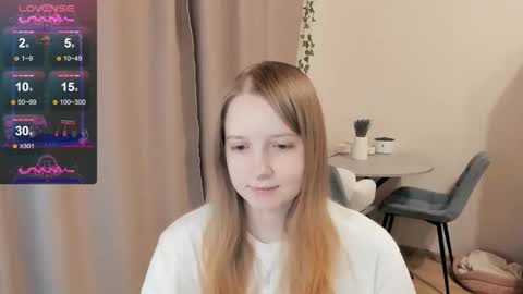 Snapshot of alisha_ley chatting on September 13, 4:40 pm Alya online show from September 13, 4:40 pm