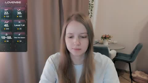 Snapshot of alisha_ley chatting on May 1, 1:05 pm Alya online show from May 1, 1:05 pm