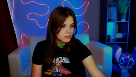 Alisha online show from May 18, 11:05 am