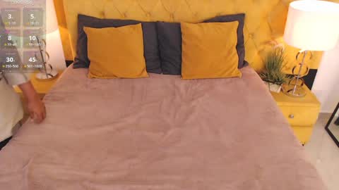 Luna online show from April 5, 4:59 pm