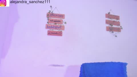 Snapshot of alisiacollinsss chatting on July 11, 5:32 am Alisia online show from July 11, 5:32 am