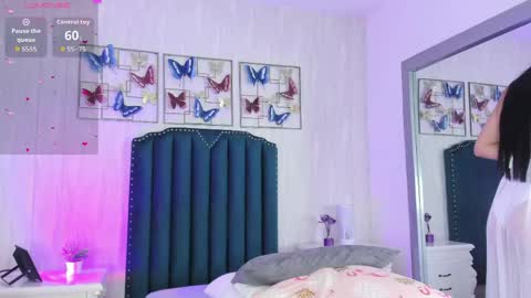 Snapshot of alison_carde05 chatting on May 31, 11:39 am Alison online show from May 31, 11:39 am