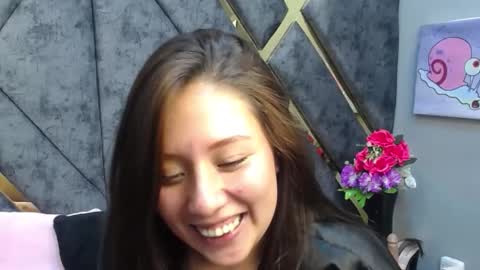 Snapshot of alison_maiker chatting on April 21, 3:02 am Alison Meiker online show from April 21, 3:02 am