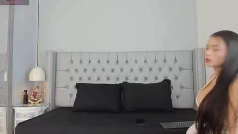 Snapshot of alison_vegaa_ chatting on February 20, 4:09 am alison_vegaa_ online show from February 20, 4:09 am