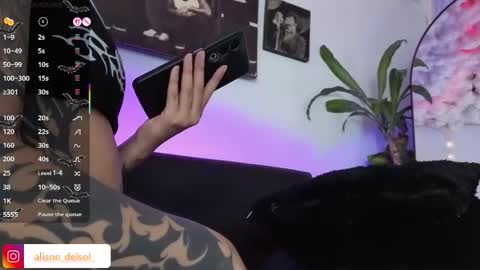 alison_wynter online show from January 18, 4:27 am